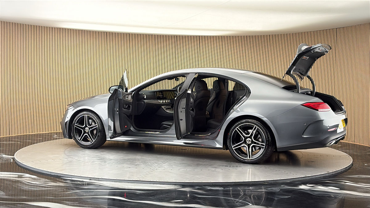 More views of Mercedes-Benz CLS