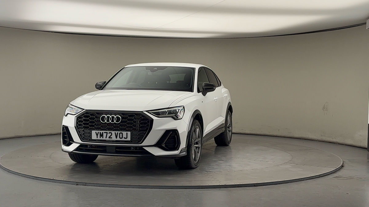 More views of Audi Q3