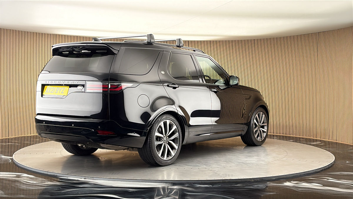 More views of Land Rover Discovery