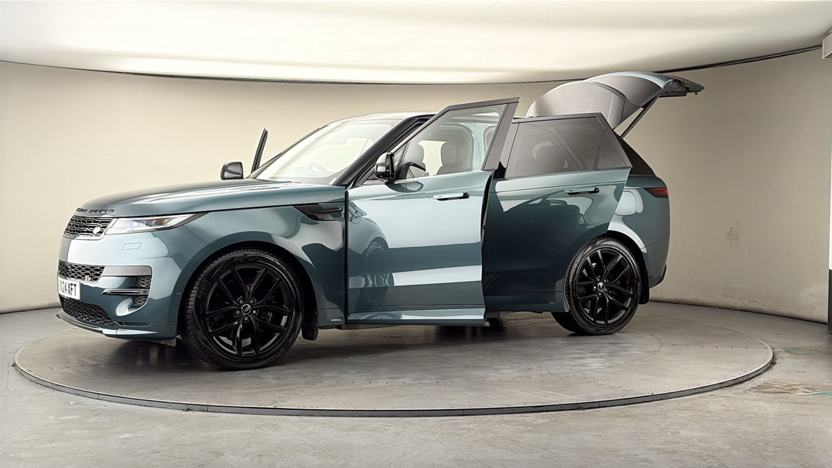 More views of Land Rover Range Rover Sport