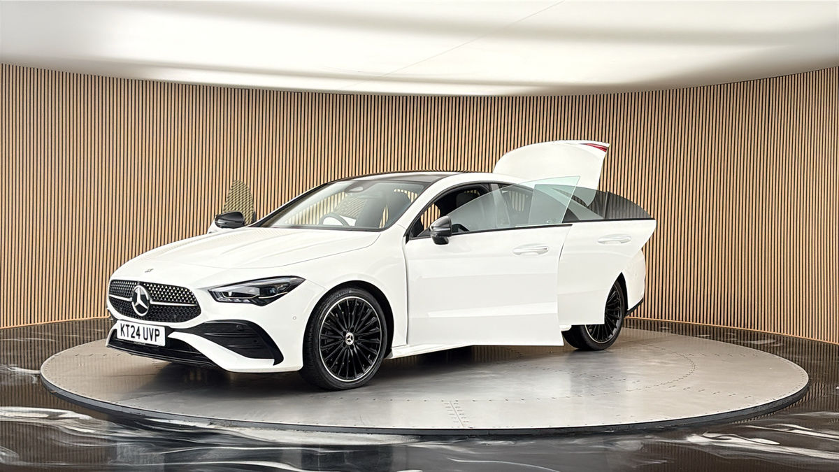 Mercedes-Benz CLA Image 22