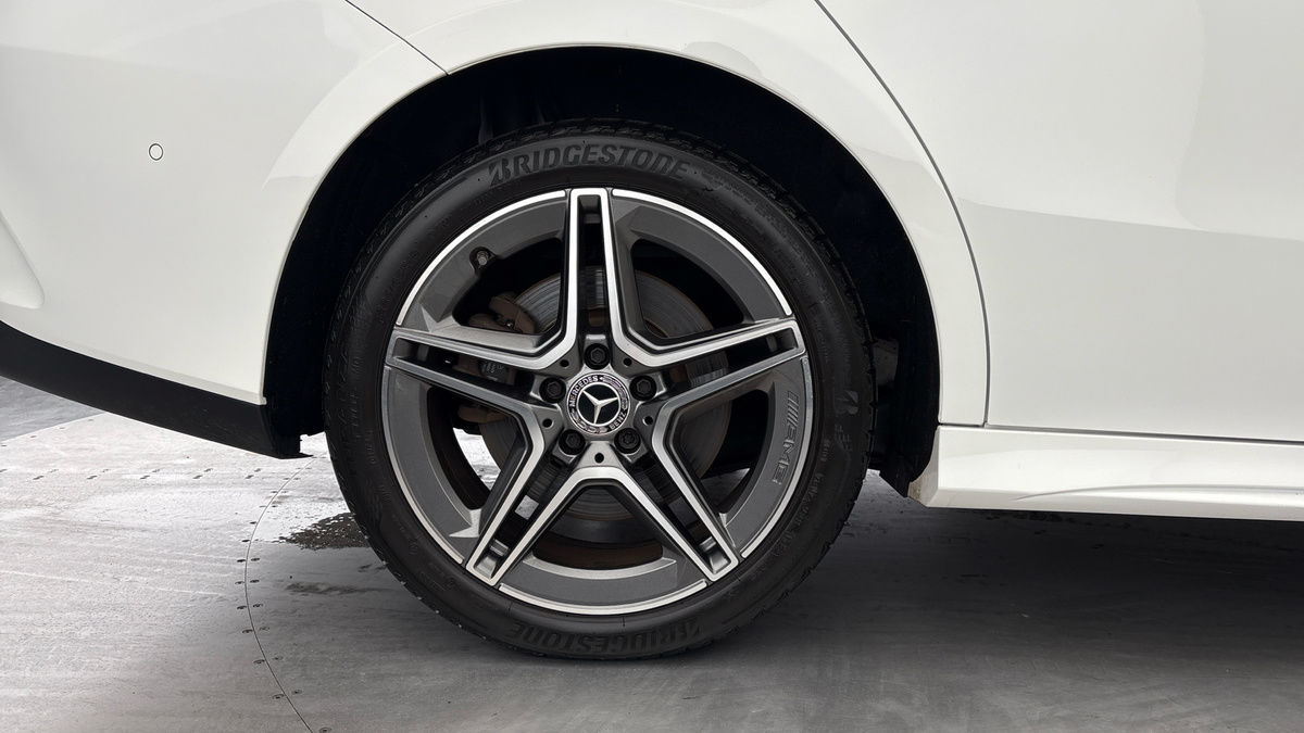 Mercedes-Benz CLA Image 10