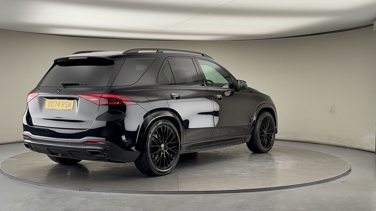 More views of Mercedes-Benz GLE