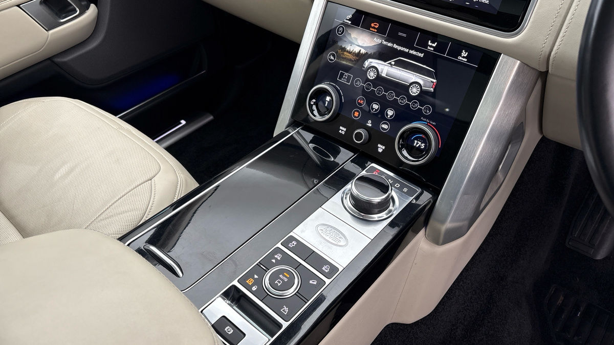 Land Rover Range Rover Image 18