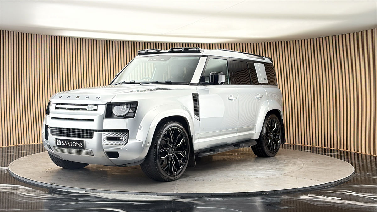 More views of Land Rover Defender 110