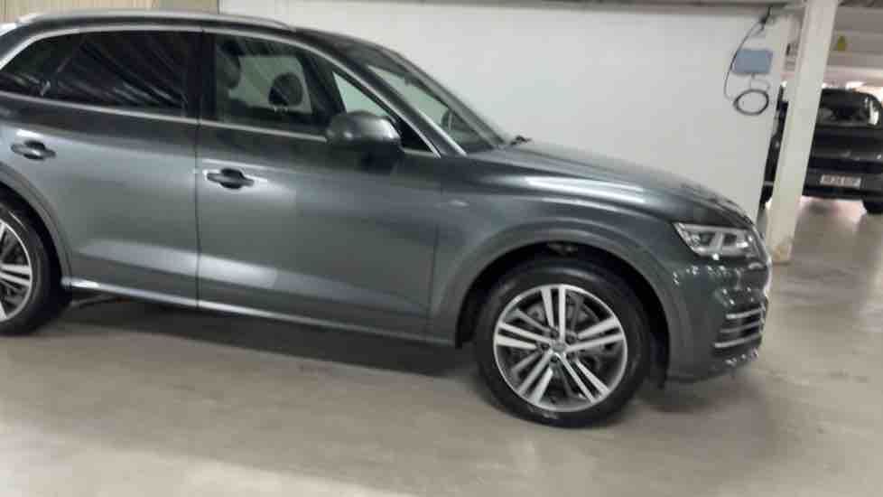 More views of Audi Q5