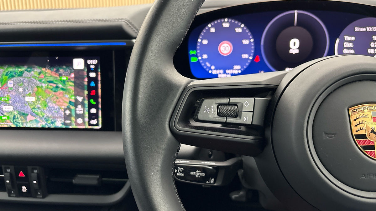 Porsche Macan Image 13