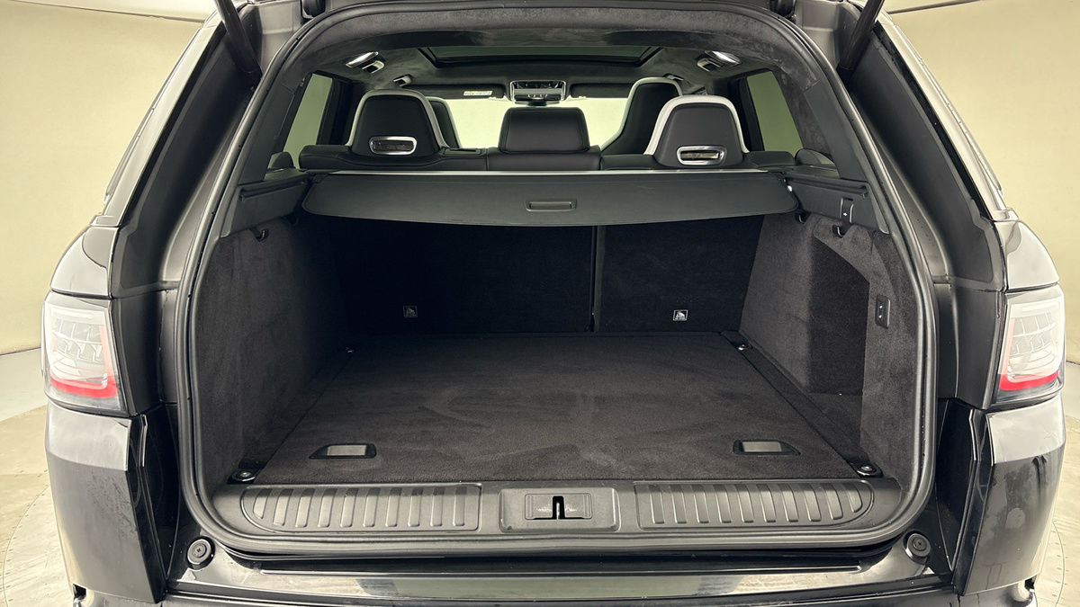 Land Rover Range Rover Sport Image 11