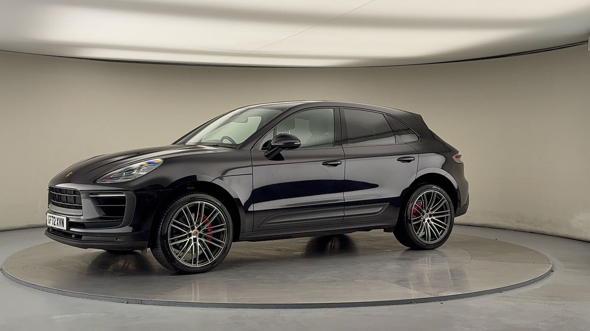 More views of Porsche Macan
