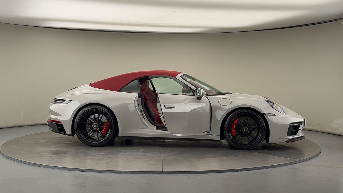 More views of Porsche 911