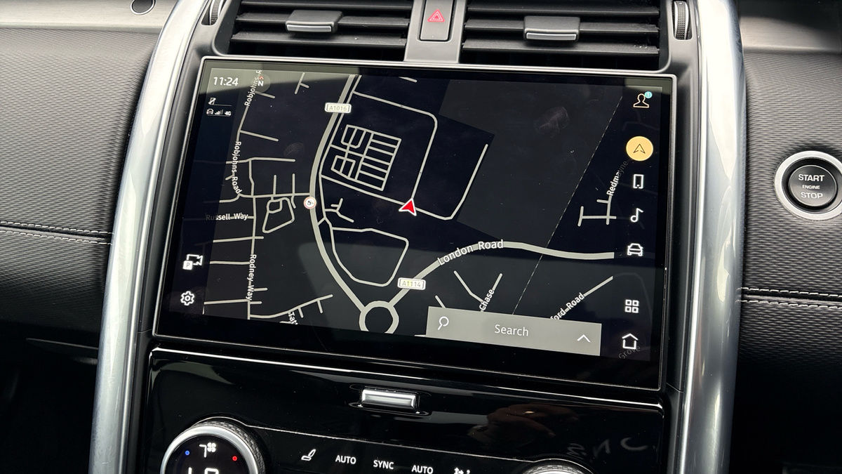 Land Rover Discovery Image 17