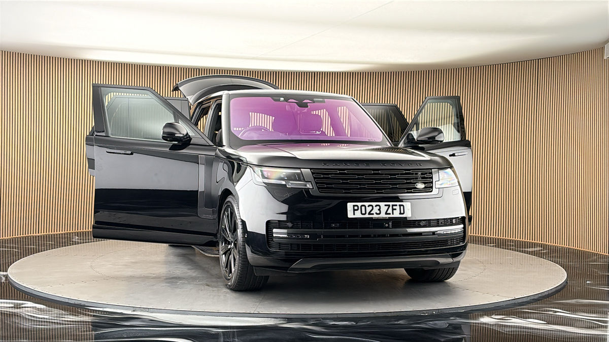 More views of Land Rover Range Rover