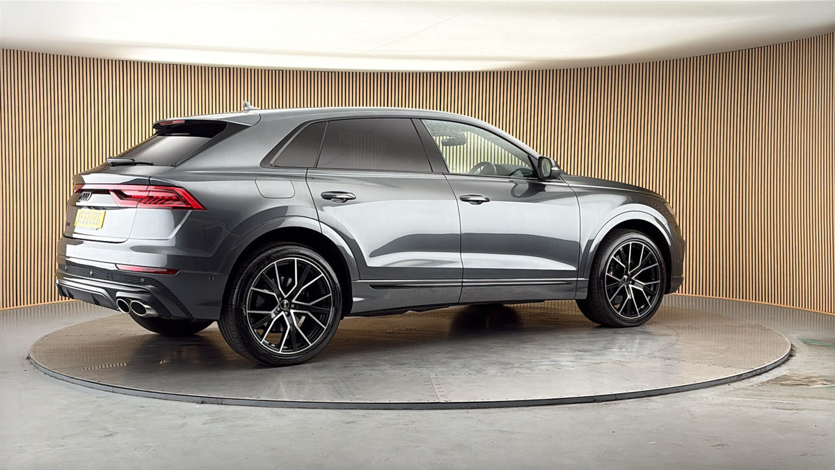 More views of Audi SQ8