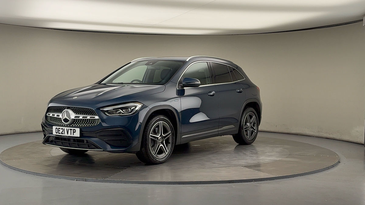 More views of Mercedes-Benz GLA