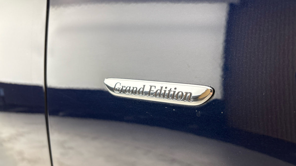 Mercedes-Benz S Class Image 35