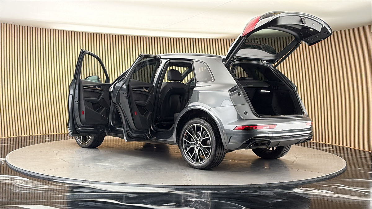 More views of Audi Q5