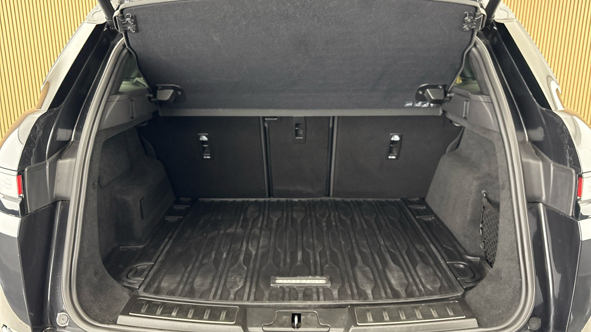Land Rover Range Rover Evoque Image 11