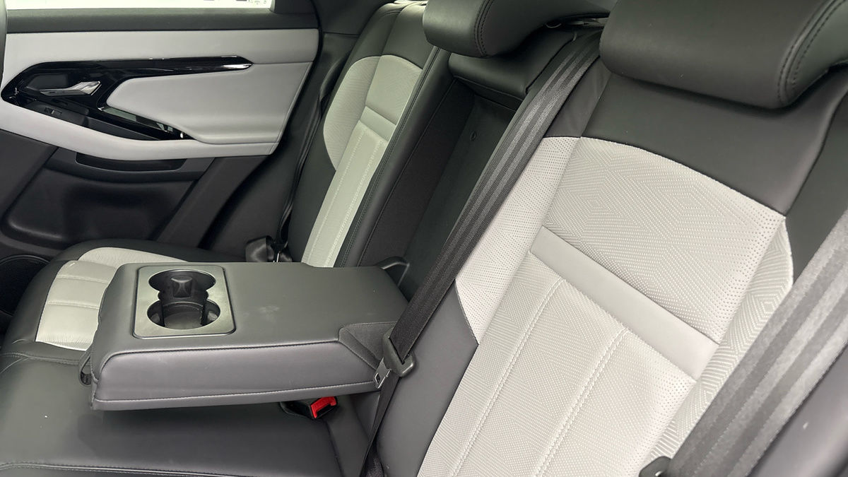 Land Rover Range Rover Evoque Image 9