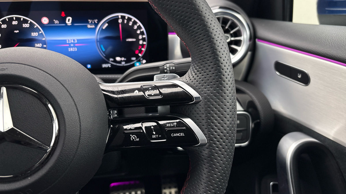 Mercedes-Benz A Class Image 14