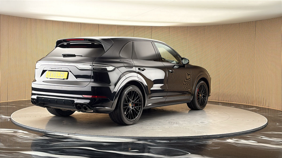 More views of Porsche Cayenne