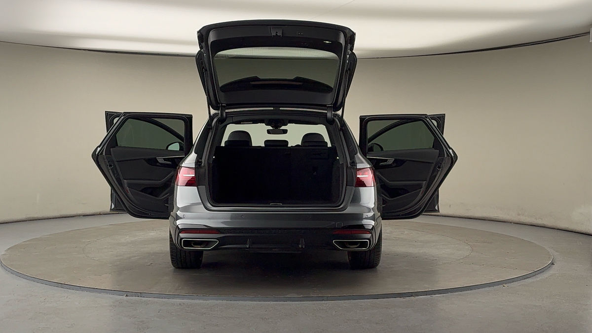 More views of Audi A4 Avant