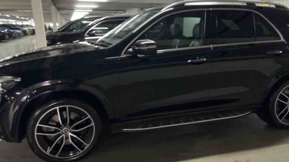 More views of Mercedes-Benz GLE