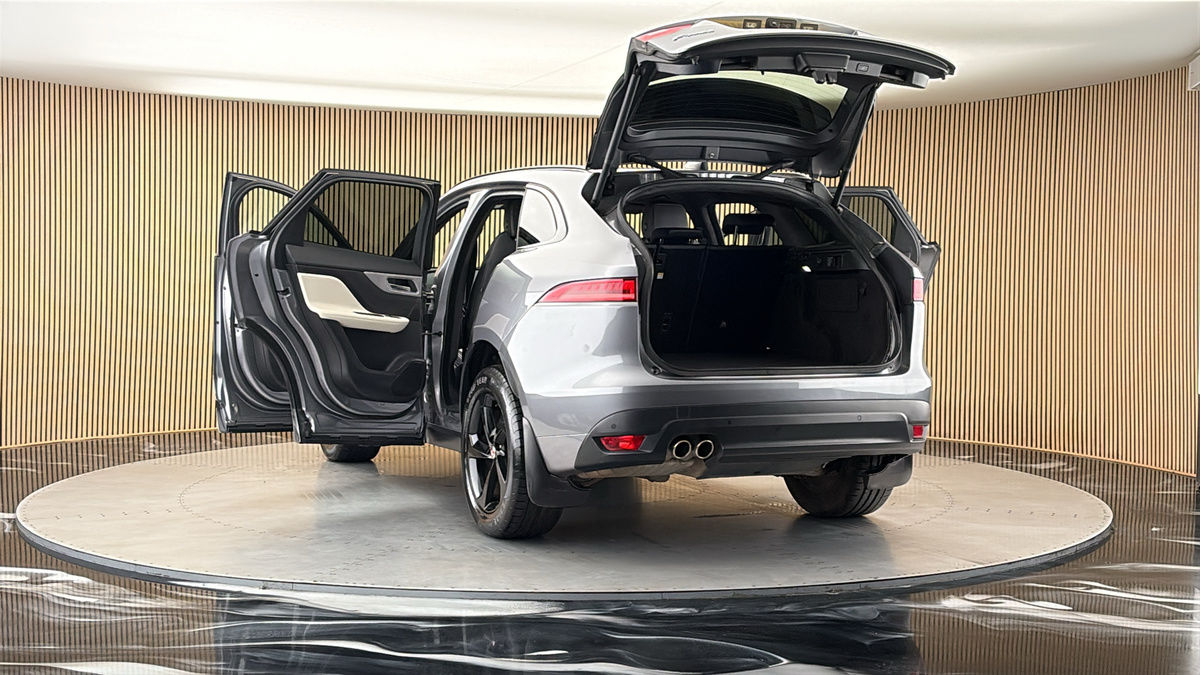 More views of Jaguar F-PACE