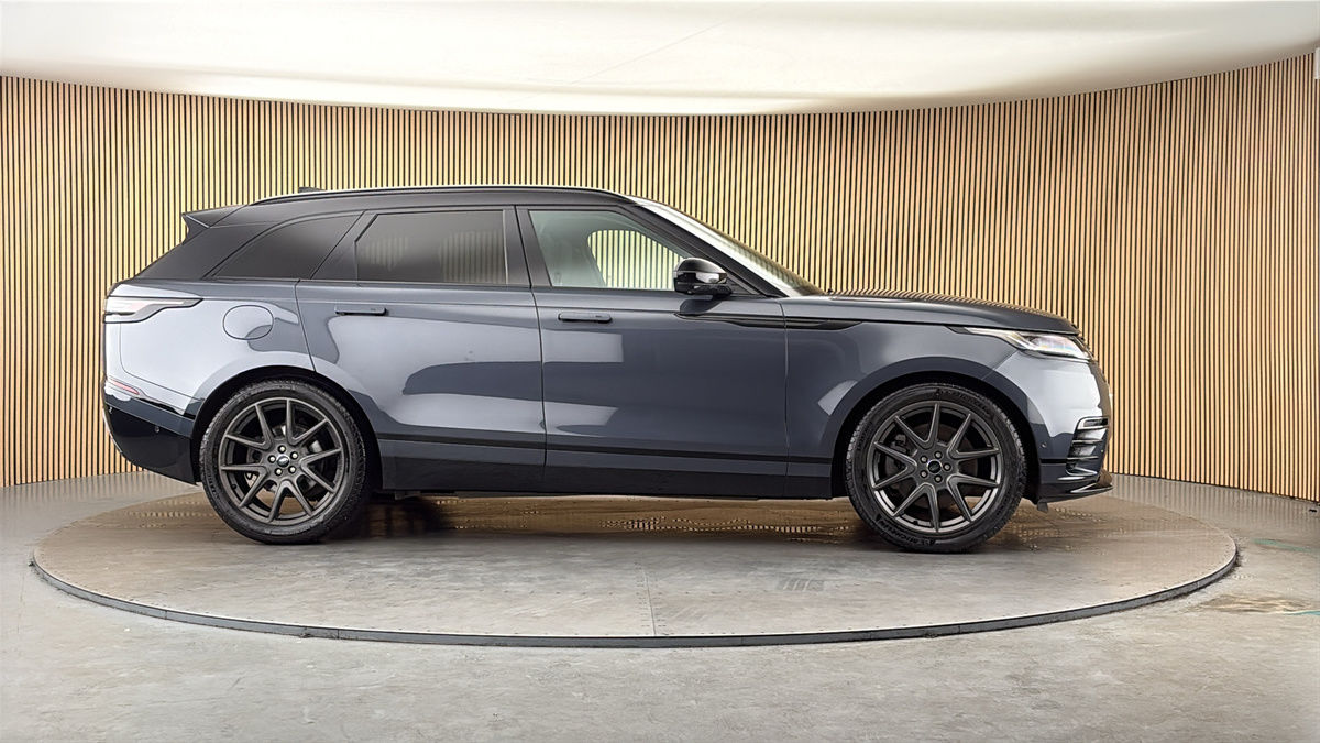 More views of Land Rover Range Rover Velar