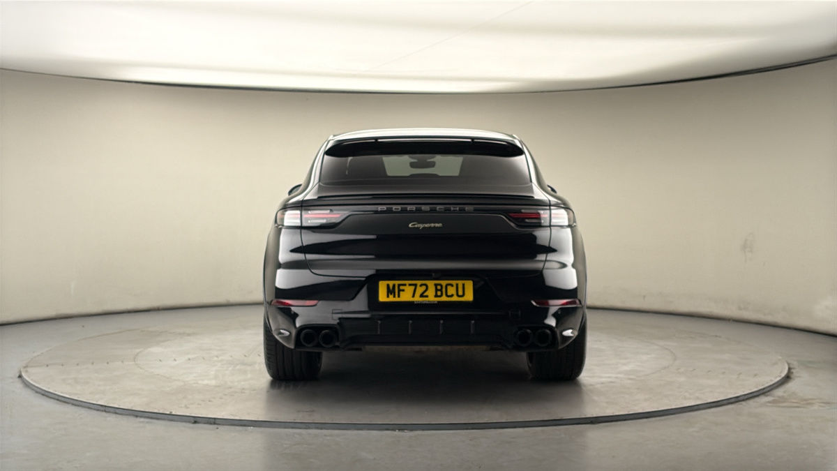 Porsche Cayenne Image 4