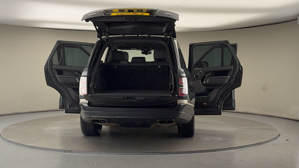 More views of Land Rover Range Rover