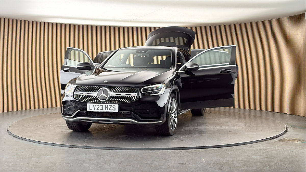 More views of Mercedes-Benz GLC