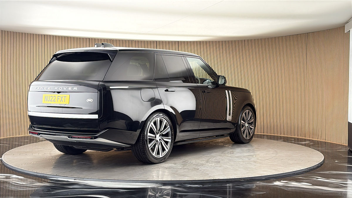 More views of Land Rover Range Rover