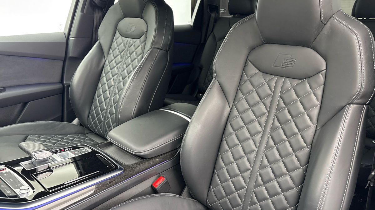 Audi SQ7 Image 7