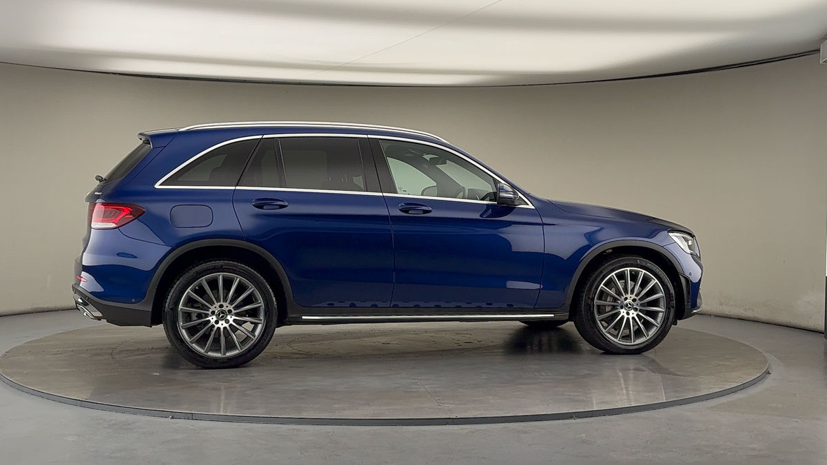 More views of Mercedes-Benz GLC