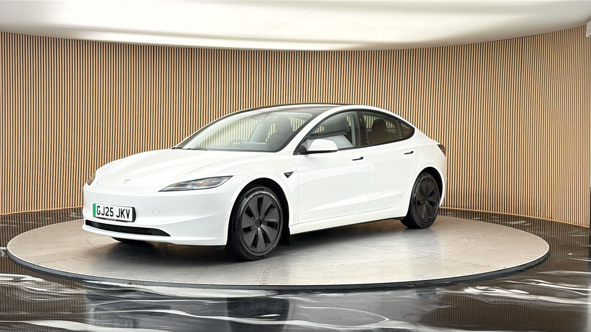 Tesla Model 3 Image 20