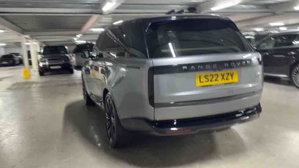 More views of Land Rover Range Rover