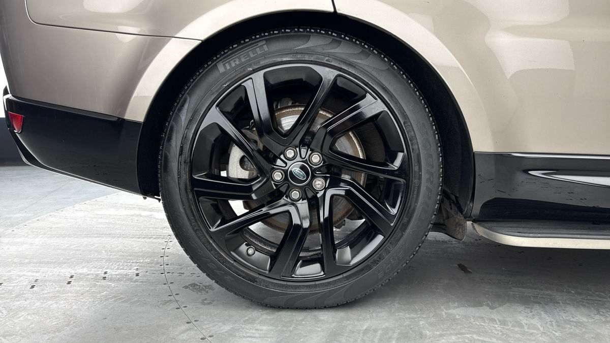 Land Rover Range Rover Sport Image 10