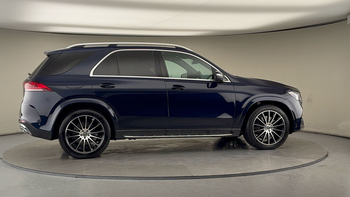 More views of Mercedes-Benz GLE