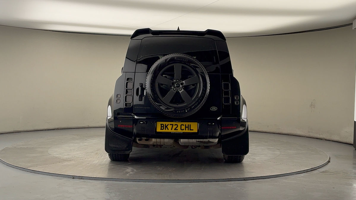 Land Rover Defender 110 Image 4