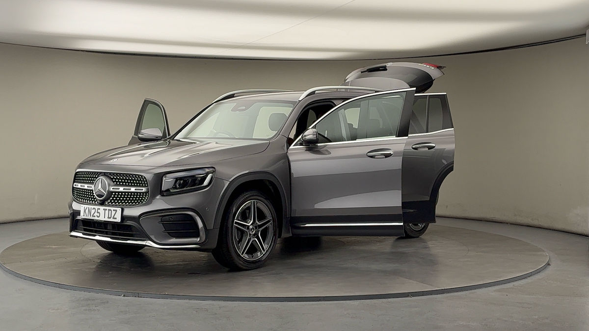 More views of Mercedes-Benz GLB