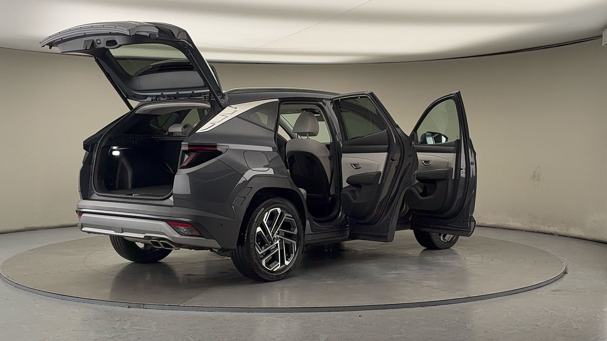 More views of Hyundai TUCSONix35