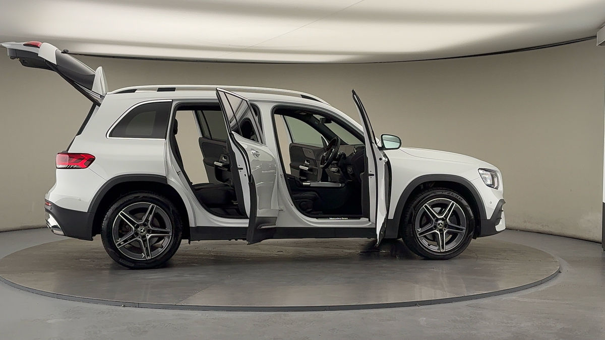 More views of Mercedes-Benz GLB