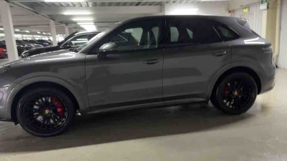 More views of Porsche Cayenne