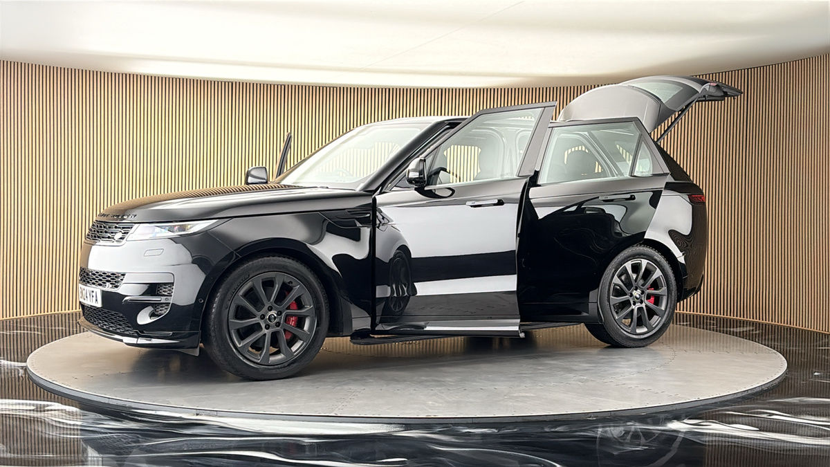More views of Land Rover Range Rover Sport
