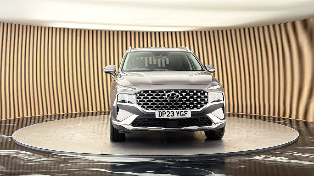 More views of Hyundai Santa Fe