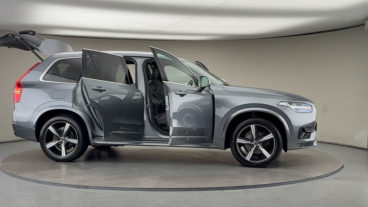 More views of Volvo XC90