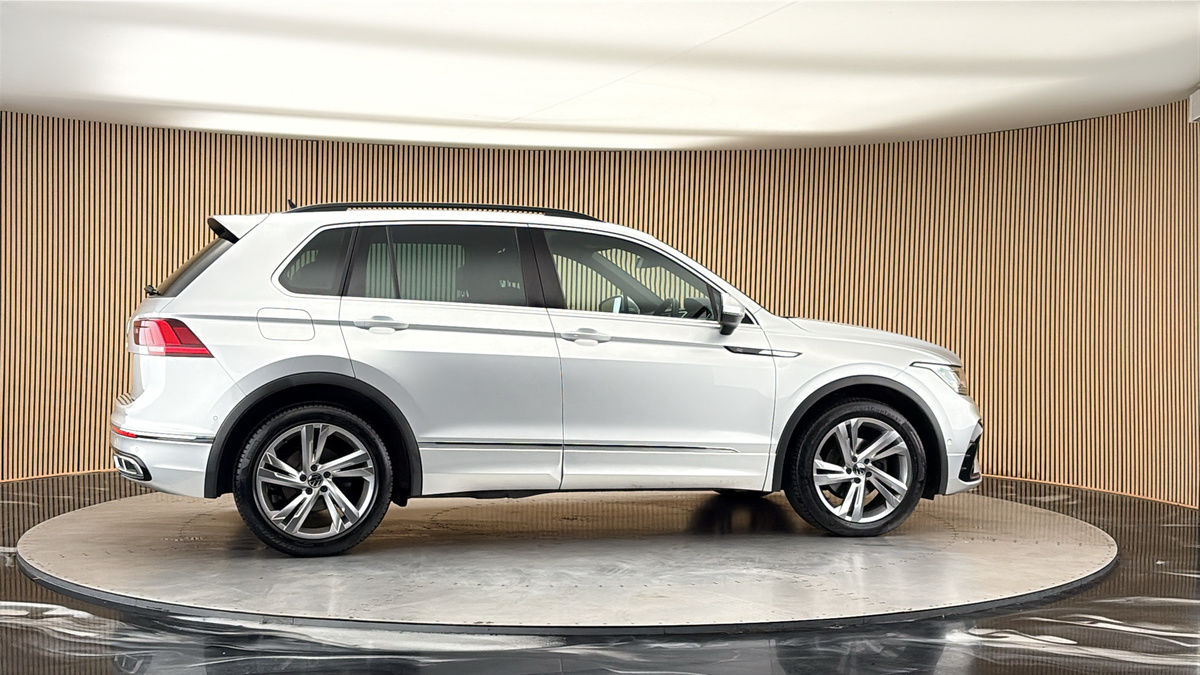 More views of Volkswagen Tiguan