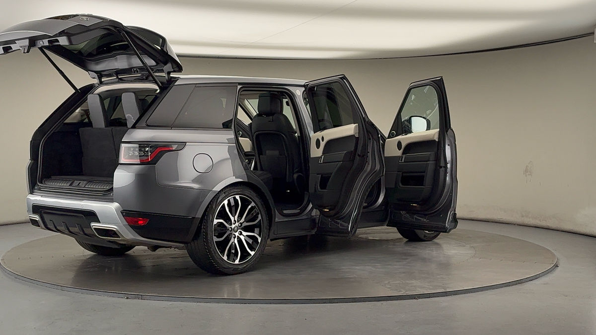 More views of Land Rover Range Rover Sport