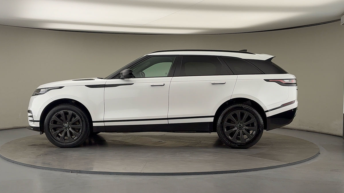 Land Rover Range Rover Velar Image 15