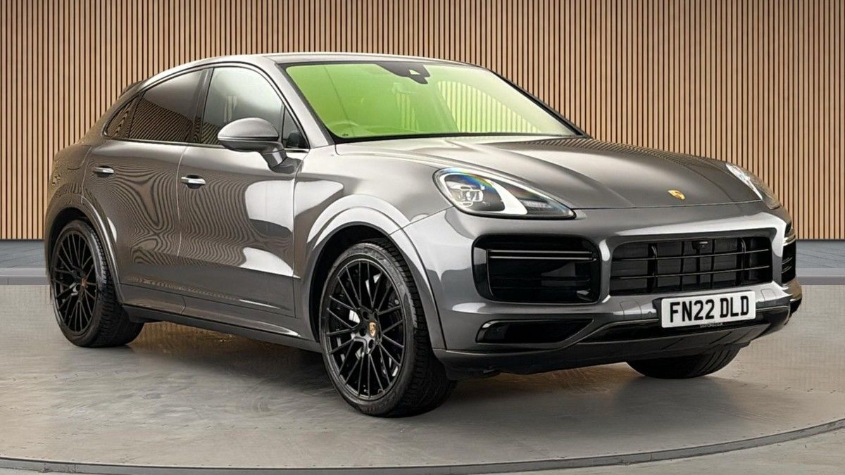 Porsche Cayenne Sticky Header Image
